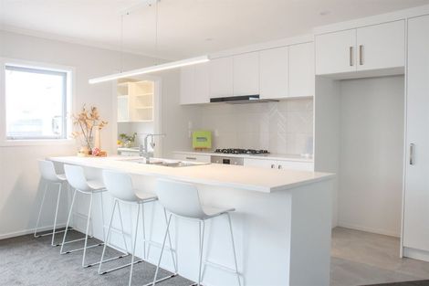 Photo of property in 9 Stockport Grove, Churton Park, 6037