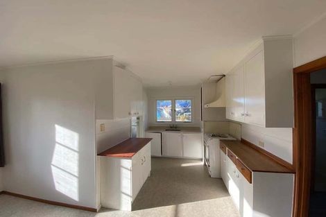 Photo of property in 9 Bedford Street, Te Atatu South, Auckland, 0610