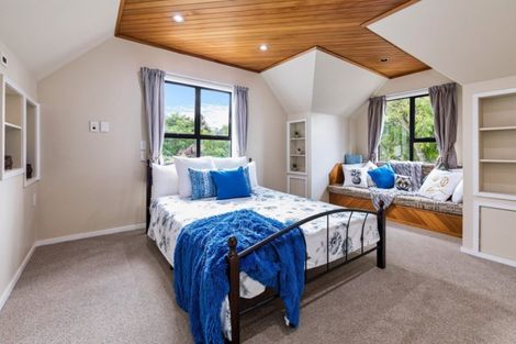 Photo of property in 54 Redlands Grove, Swanson, Auckland, 0612