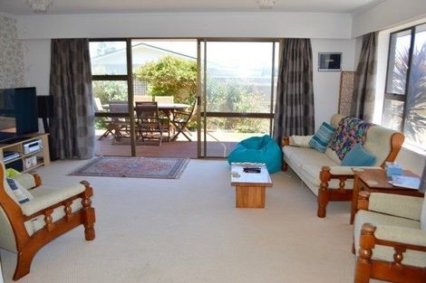 Photo of property in 11a Toi Street, Otaki Beach, Otaki, 5512