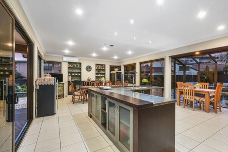 Photo of property in 70 Manor Park, Sunnyhills, Auckland, 2010