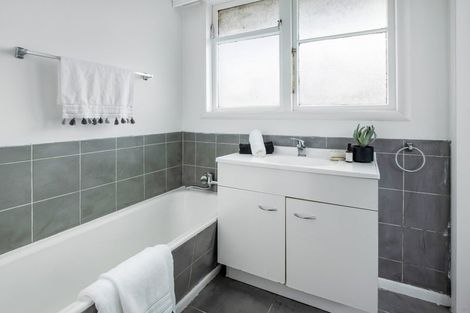 Photo of property in 96 Mahoe Street, Melville, Hamilton, 3206