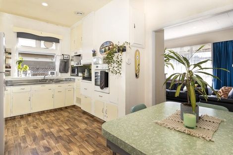 Photo of property in 27 Mowat Street, Springlands, Blenheim, 7201