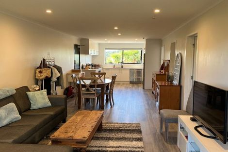 Photo of property in 1/19 Ringi Lane, Orewa, 0931
