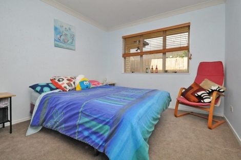 Photo of property in 5 Ernest Shackleton Place, Waiuku, 2123