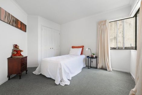 Photo of property in 409b Devonport Road, Tauranga South, Tauranga, 3112