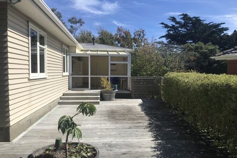 Photo of property in 60 Taylor Terrace, Tawa, Wellington, 5028