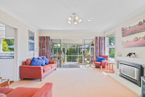 Photo of property in 21 Oakfield Street, Burnside, Christchurch, 8053