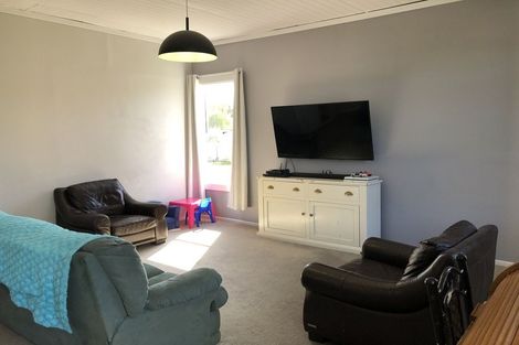 Photo of property in 48 Burns Street, Milton, 9220