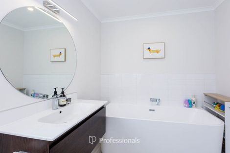 Photo of property in 7 La Mer Lane, Wallaceville, Upper Hutt, 5018