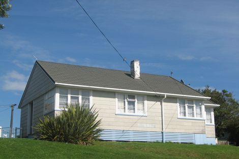 Photo of property in 98/98a Glenpark Avenue, Frankleigh Park, New Plymouth, 4310
