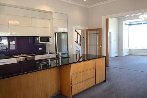 Photo of property in 5 Moeller Street, Mount Victoria, Wellington, 6011