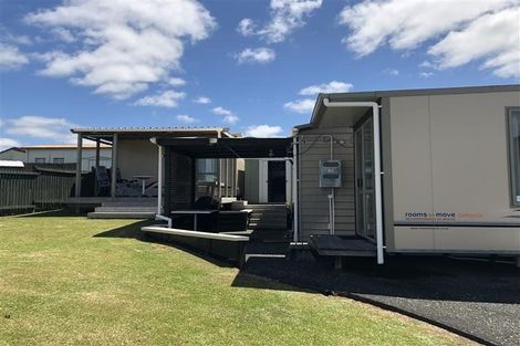 Photo of property in 28 Tamatea Drive, Snells Beach, 0920