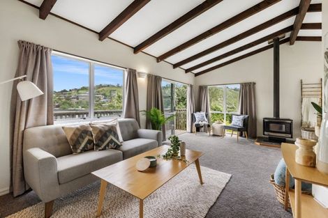 Photo of property in 84 Resolution Road, Welcome Bay, Tauranga, 3112