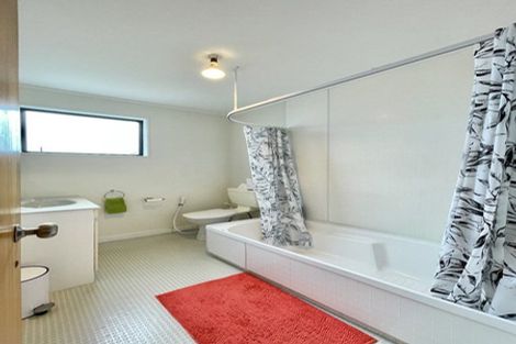 Photo of property in 1/2 Lavaud Street, Berhampore, Wellington, 6023