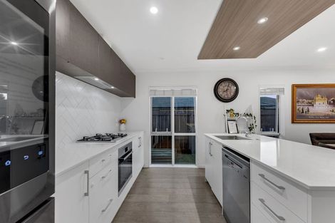 Photo of property in 37 Wellfield Drive, Papakura, 2110