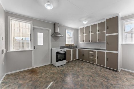 Photo of property in 6 Duncan Place, Highbury, Palmerston North, 4412