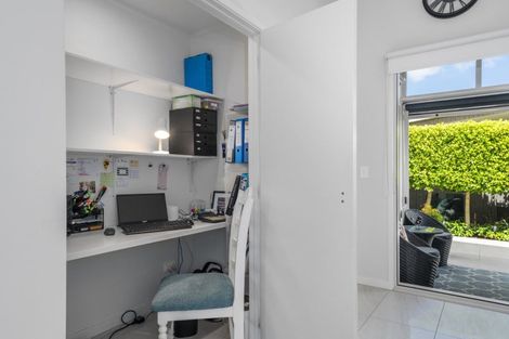 Photo of property in 37 Saint Pauls Drive, Brookfield, Tauranga, 3110