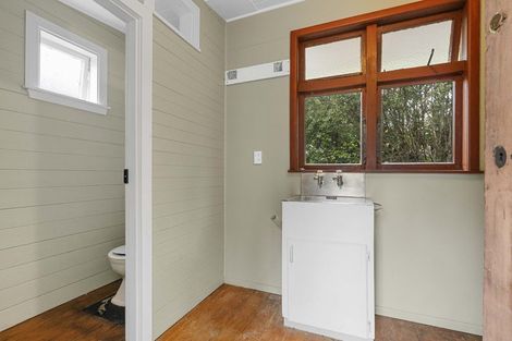 Photo of property in 182 High Street North, Carterton, 5713