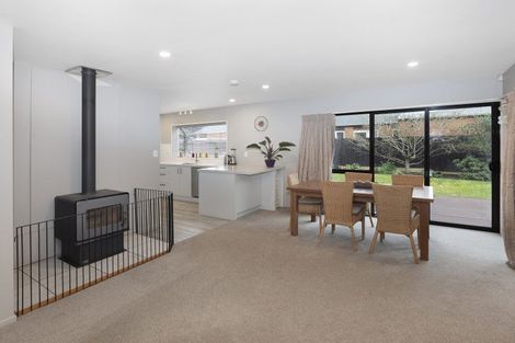 Photo of property in 271 Queenspark Drive, Parklands, Christchurch, 8083