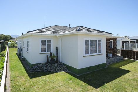 Photo of property in 23 Waterloo Street, Dannevirke, 4930