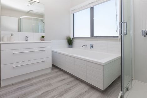 Photo of property in 11 Kingsbridge West, Burwood, Christchurch, 8083