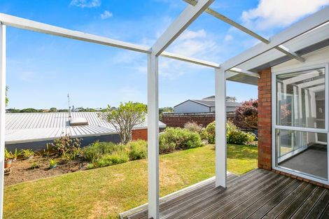 Photo of property in 3/66 Waiwaka Terrace, Strandon, New Plymouth, 4312