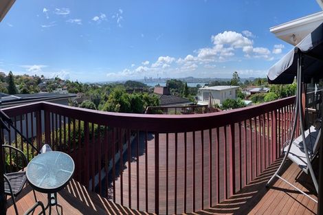 Photo of property in 35 Chatswood Grove, Chatswood, Auckland, 0626