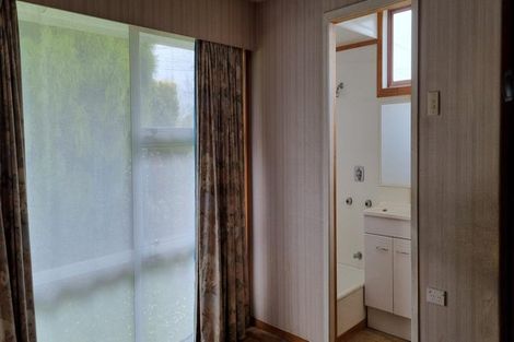 Photo of property in 31a Kawaha Point Road, Fairy Springs, Rotorua, 3015