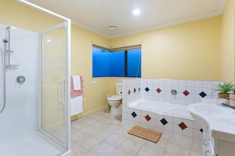 Photo of property in 101 Realm Drive, Paraparaumu, 5032