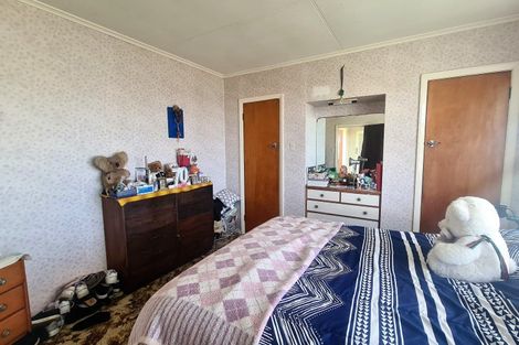 Photo of property in 35 Fox Street, Opunake, 4616