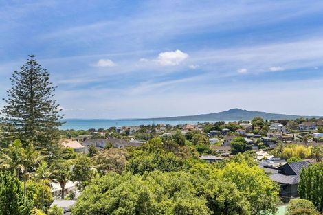 Photo of property in 26 Palmer Crescent, Mission Bay, Auckland, 1071