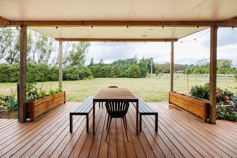 Photo of property in 2 Ashgrove Lane, Ashhurst, 4470