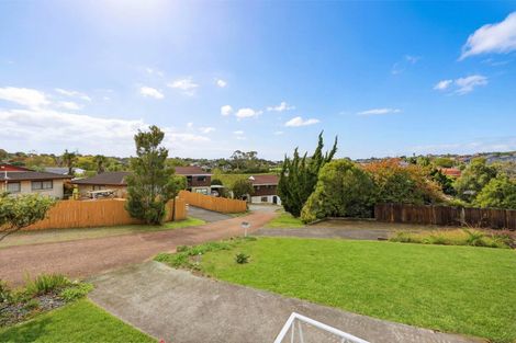 Photo of property in 2/39 Rapallo Place, Farm Cove, Auckland, 2012