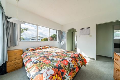 Photo of property in 2 Leeward Drive, Whitby, Porirua, 5024