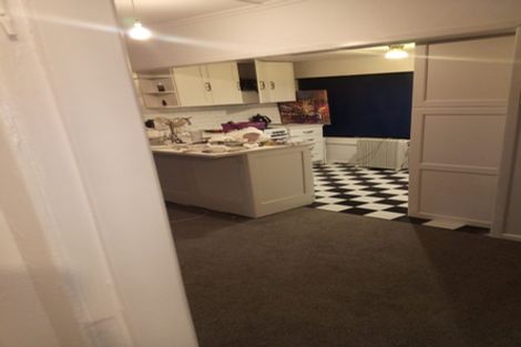 Photo of property in 75a Glendale Road, Glen Eden, Auckland, 0602