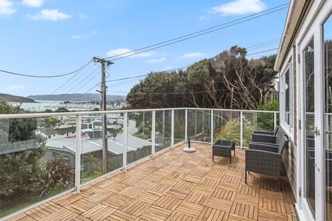 Photo of property in 28 Paremata Crescent, Paremata, Porirua, 5024