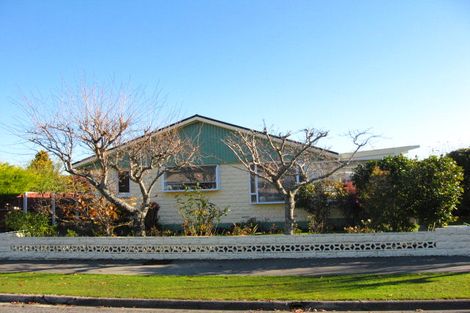Photo of property in 4 Waiau Street, Cracroft, Christchurch, 8025