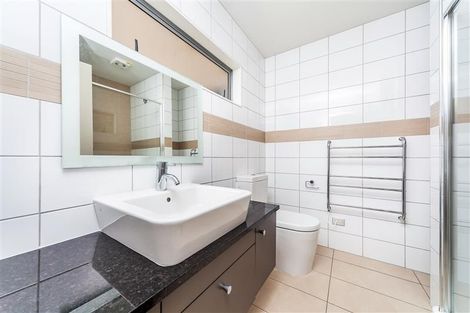 Photo of property in 35m Garnet Road, Westmere, Auckland, 1022