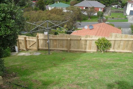 Photo of property in 54 Lincoln Avenue, Tawa, Wellington, 5028