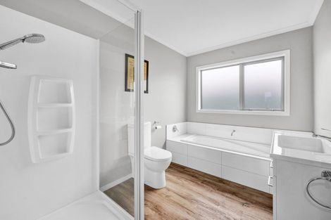 Photo of property in 34 Hickey Place, Opunake, 4616