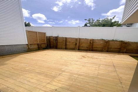 Photo of property in 1a Wren Place, Unsworth Heights, Auckland, 0632