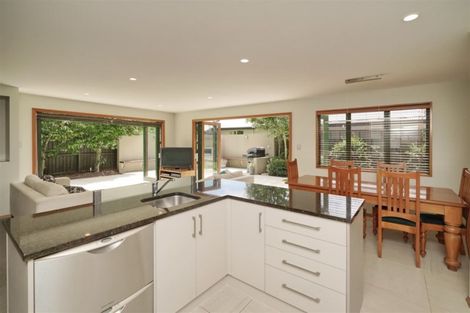 Photo of property in 63a Sandwich Road, Beckenham, Christchurch, 8023