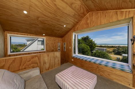 Photo of property in 9 Johnston Crescent, Haast, 7886