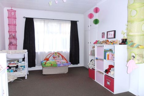 Photo of property in 4 Avenue Road, West End, Timaru, 7910