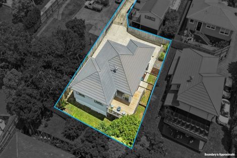 Photo of property in 218a Sturges Road, Henderson, Auckland, 0612