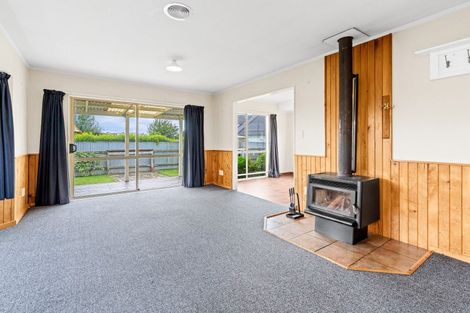 Photo of property in 3 Kirkcaldie Grove, Levin, 5510