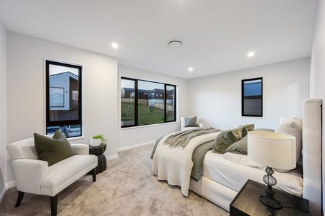 Photo of property in 7 Makumaku Place, Long Bay, Auckland, 0630