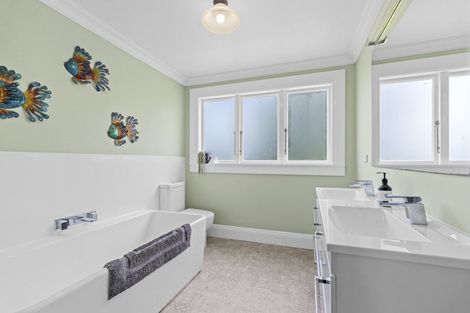 Photo of property in 79 Lincoln Road East, Everett Park, Inglewood, 4389