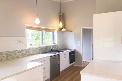 Photo of property in 3 Bush Point Road, Cable Bay, 0420